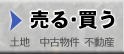����E����