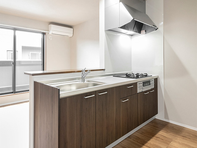 愛知県岩倉市の新築賃貸ガレージハウス「HC-G Iwakura」B棟キッチン