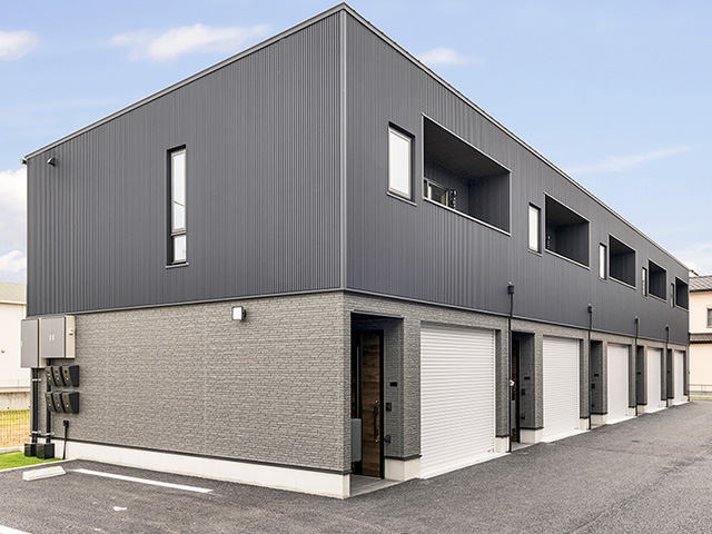 愛知県岩倉市の新築賃貸ガレージハウス/ビルトインガレージ付きメゾネット賃貸アパート「HC-G Iwakura」C棟外観デザイン