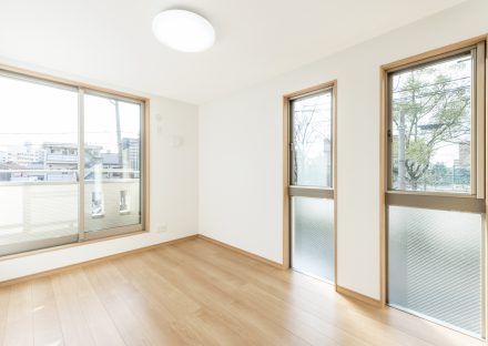 名古屋市北区の注文住宅の日当たりのよい洋室