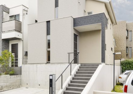愛知県長久手市のシンプルでモダンな外観デザインの注文住宅