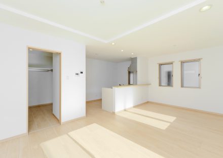 愛知県長久手市の注文住宅のウォークインクローゼット付ナチュラルテイストのLDK