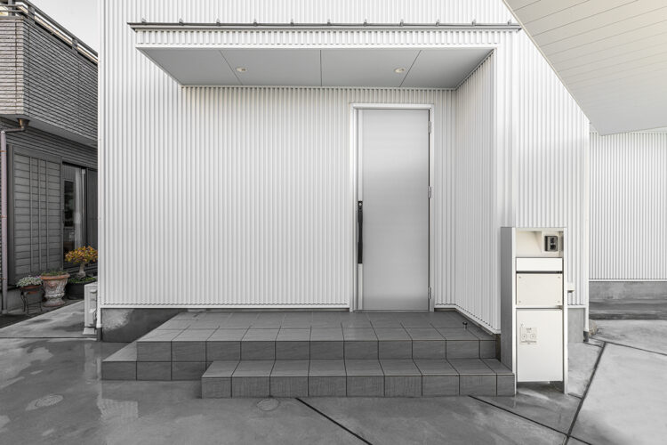 愛知県知多郡阿久比町のモダンなデザインの注文住宅の